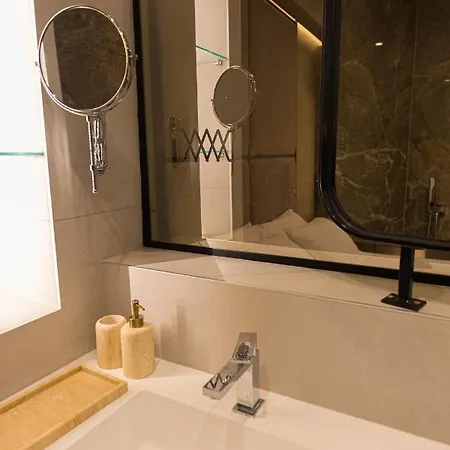 Aparthotel Miramare 5*