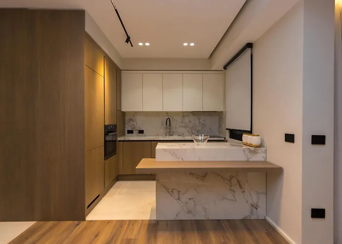 Diora's And 5* Vlorë