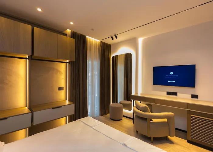 Diora's And 5* Vlorë