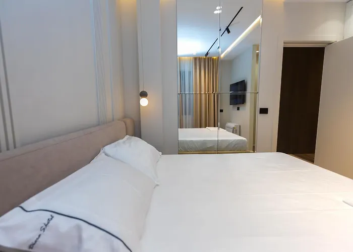 Diora's And 5* Vlorë