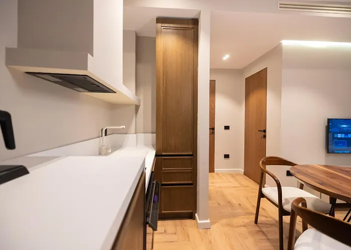 Apartahotel Diora's And Vlorë