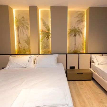 Diora's And Hotel 5*